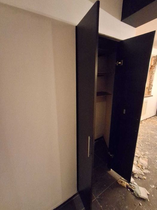 Set uși înalte pentru debara/cămară – 2 foi, pal maro, cu mânere