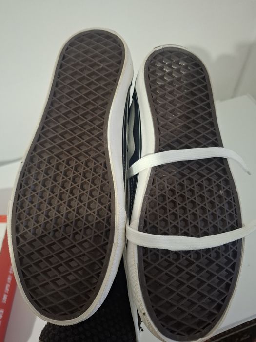 Продам обувь новые размер 39