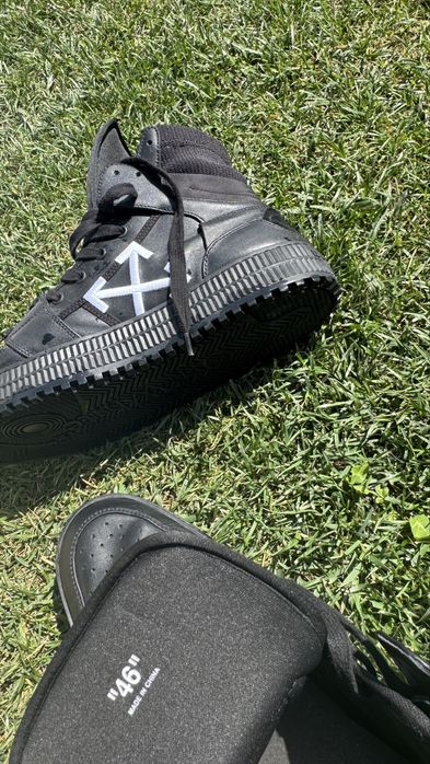 Off White Court 3.0