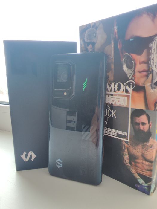 Продам или обменяю игровой телефон