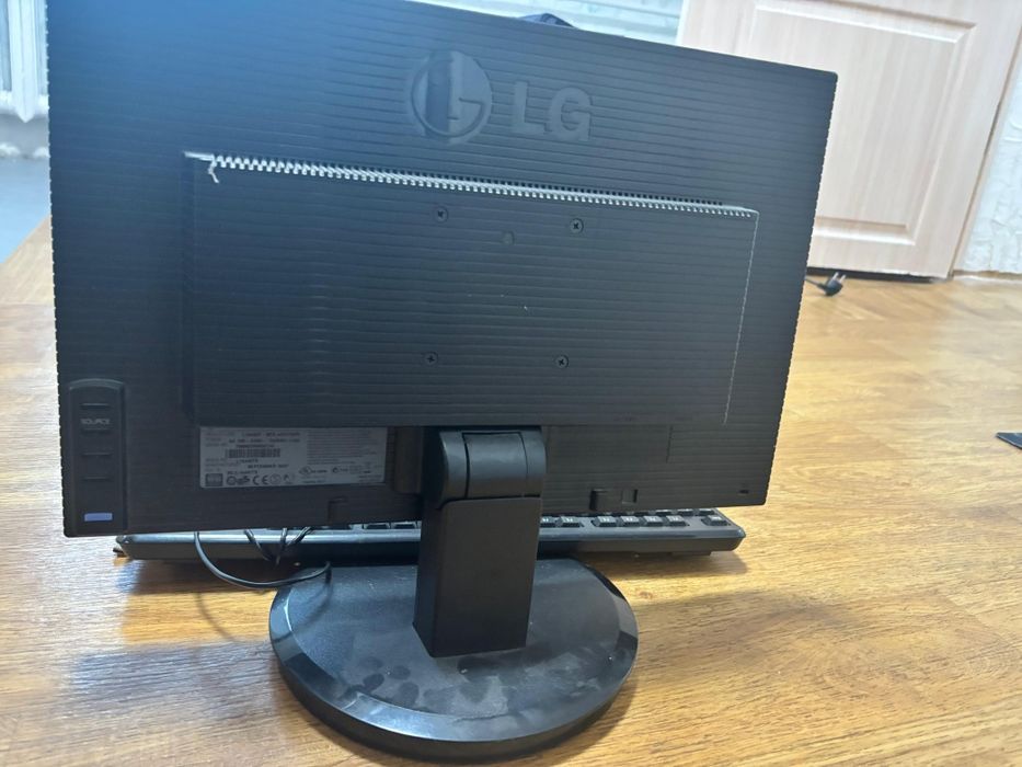 Продам компьютер с комплектацией