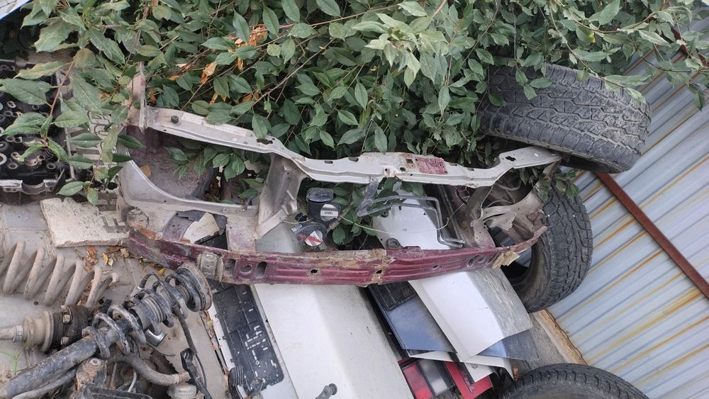 W124 Мерседес разбор