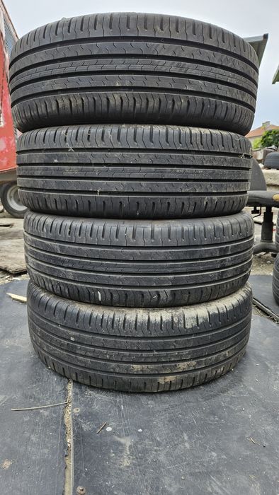 2бр Гуми 215 60 17 континентал