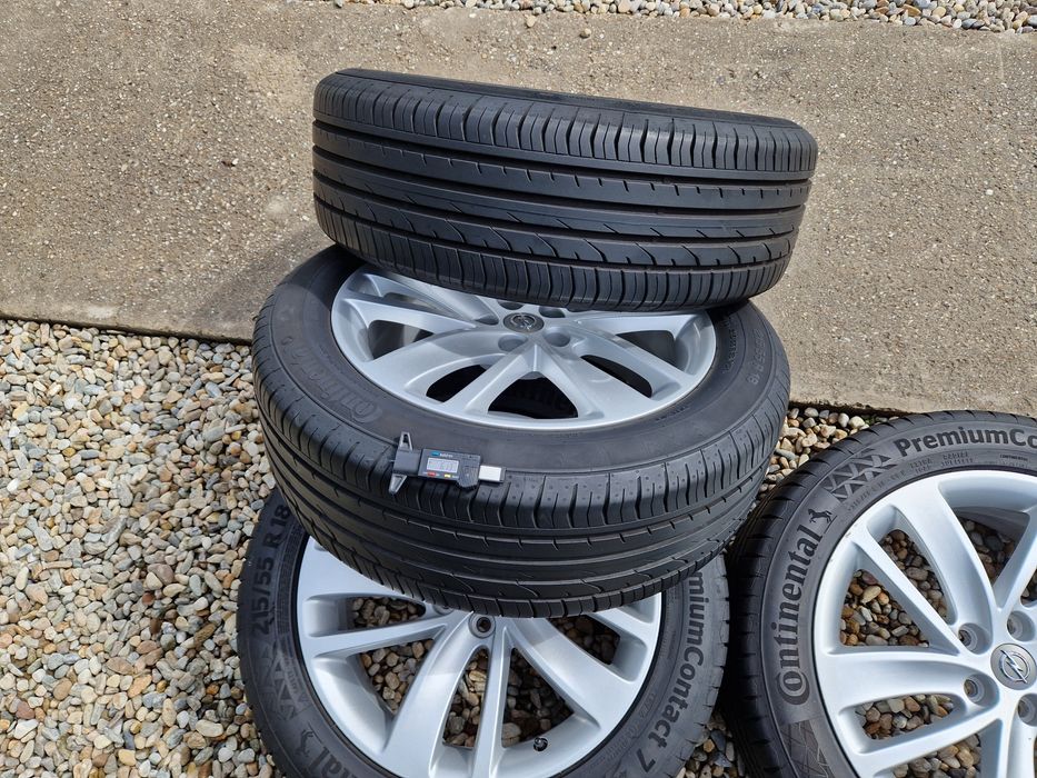Roti/Jante Opel Mokka anvelope vara 215 55 18 Continental