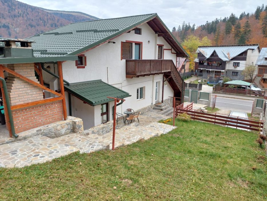 Închiriez camere la muncitori