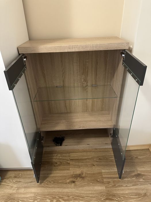 Чисто нов неупотребяван шкаф