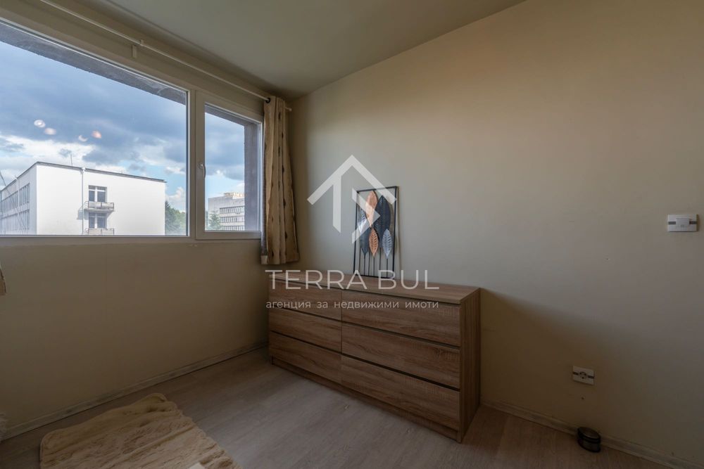 Продава се Двустаен апартамент в Пловдив, Кършияка - 42 кв.м за 2560 €/кв.м - Снимка #1
