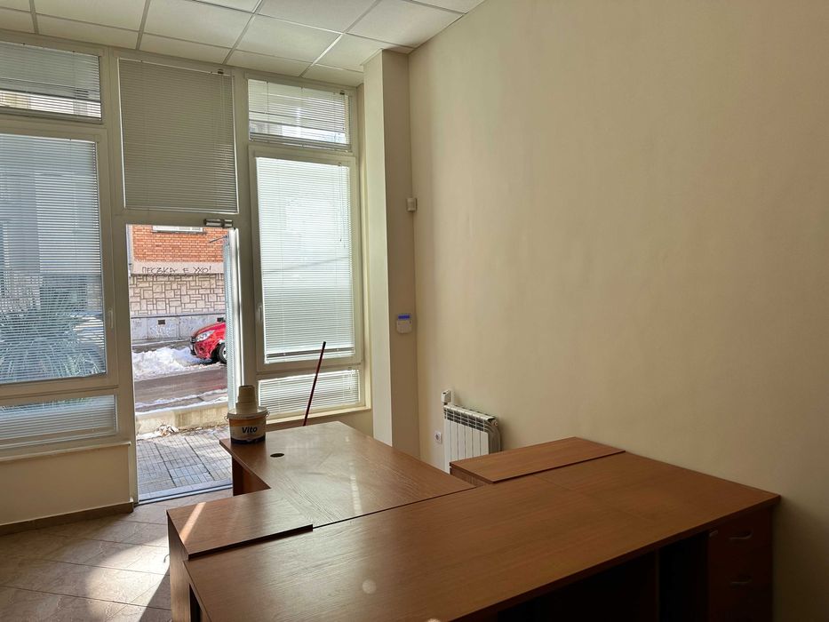 Дава се под наем Магазин в София, Сухата река - 23 кв.м за 298.86 € - Снимка #2