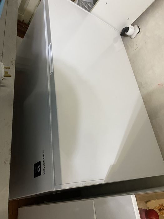 Продам морозильник