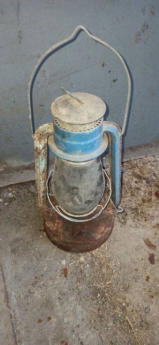 Продам лампу керосиновую