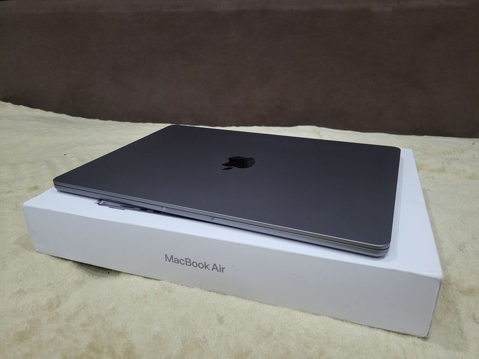 MacBook Air 15" M2 (2023) 8/256GB Space Gray