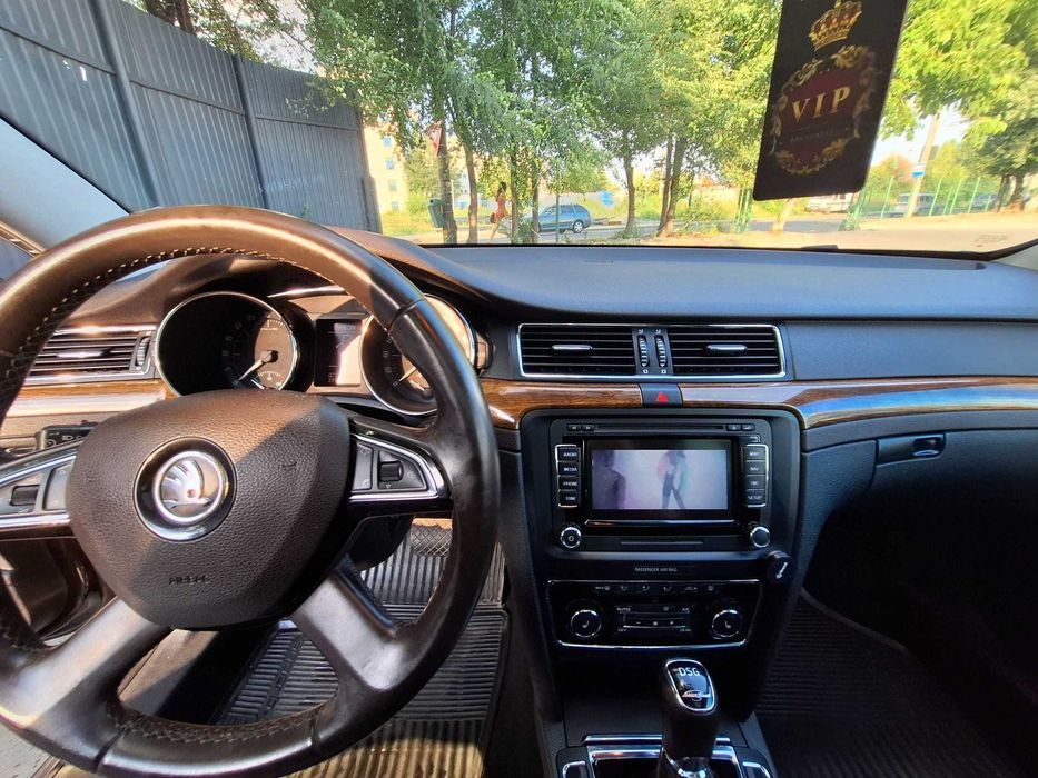 Skoda Superb 2 Facelift - Laurin & Klement - 2015