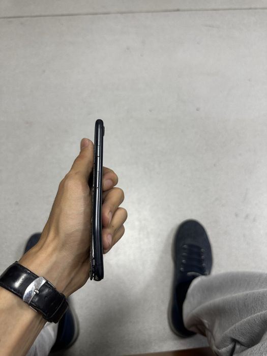 iPhone SE2020 на запчасти