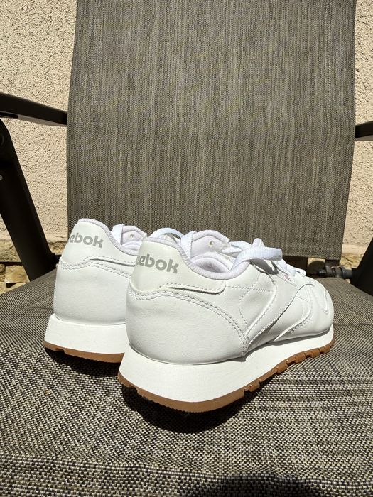 Adidaşi Reebok classic 35 22cm.