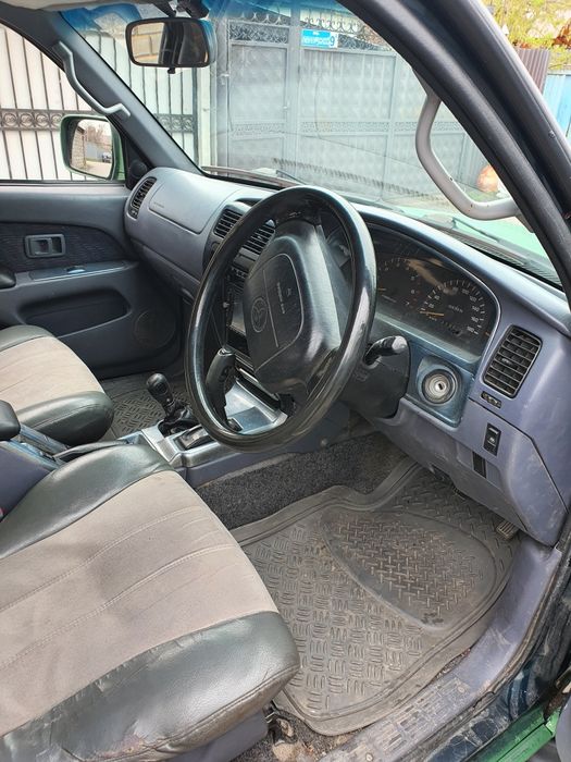 Тоета сюрф185 2.7