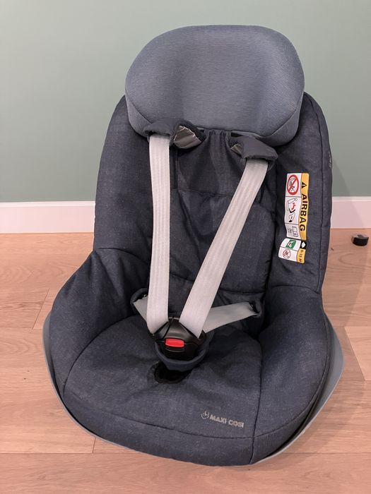 Scaun auto copil ISOFIX (0-4 ani) Maxi-Cosi reversibil
