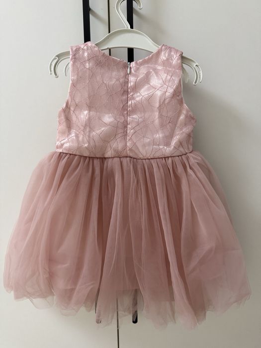 Нарядное платье для девочек