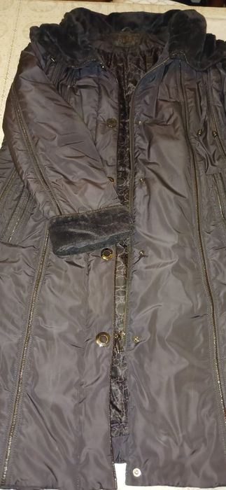 Продам женские куртки