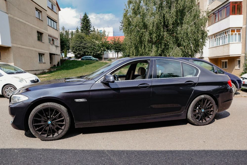 BMW Seria 5 2011 — imagine 3