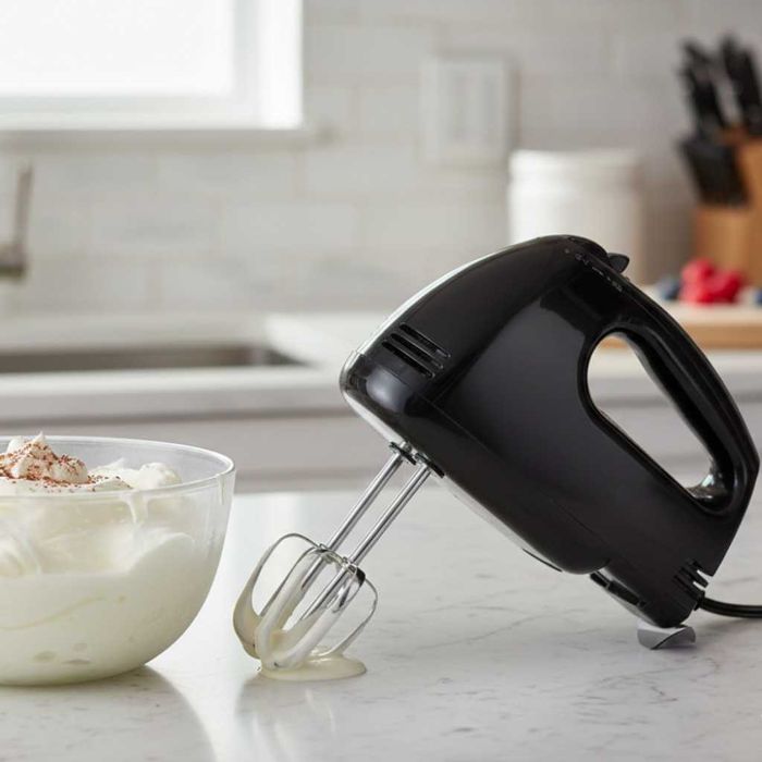 Ръчен миксер Cheffinger  – 250W мощност, 7 скорости и 4 бъркалки