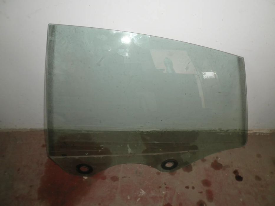 geam stanga /  fata / spate bmw seria 2 f44