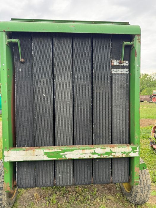 Balotiera presa John Deere 550
