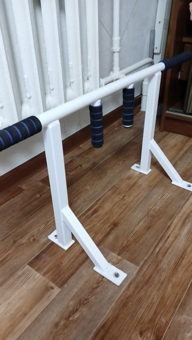 Продам турник недорого