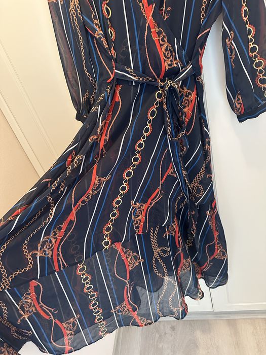 Красива рокля LC Waikiki