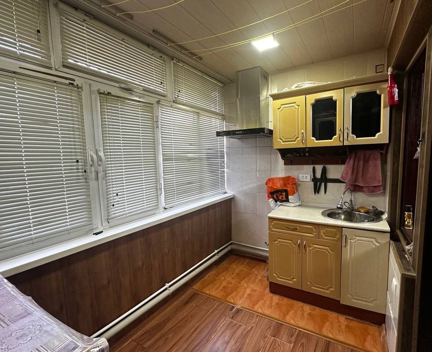 Продаётся 2(3)/2/4 квартира