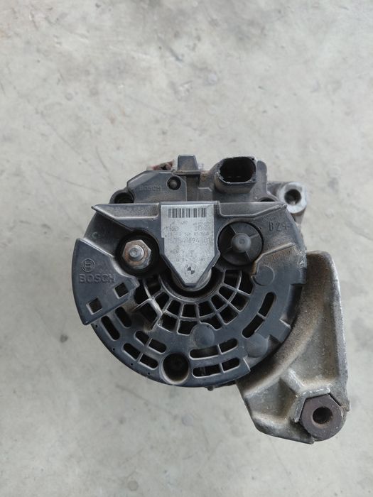 Динамо / Алтернатор / Генератор БМВ е60 / 61 BMW e60 / 61 2.0i 520i 525i