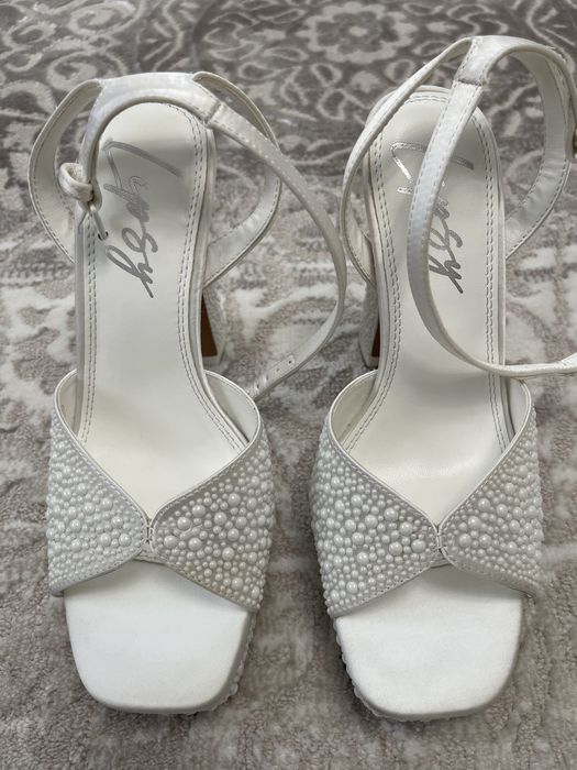 Pantofi de mireasa
