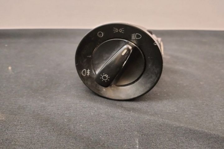 Bloc lumini 3B0941531B Volkswagen VW Passat B5.5 (facelift)