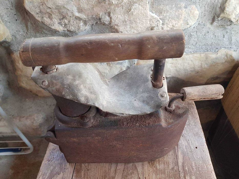 Ютия на жар с комин