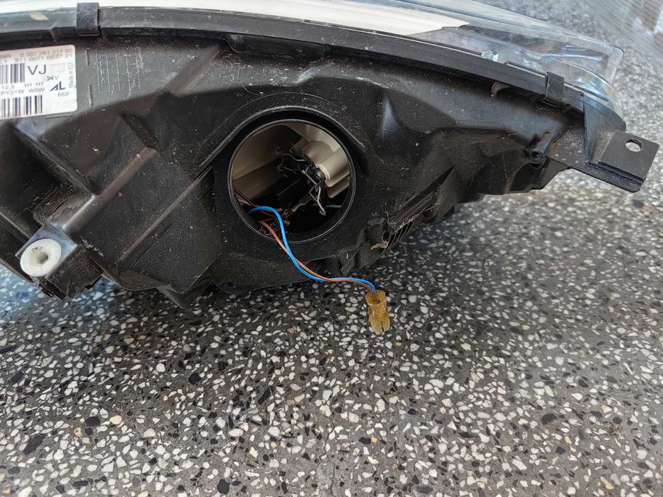 Фар за Renault Capture / Рено Каптюр