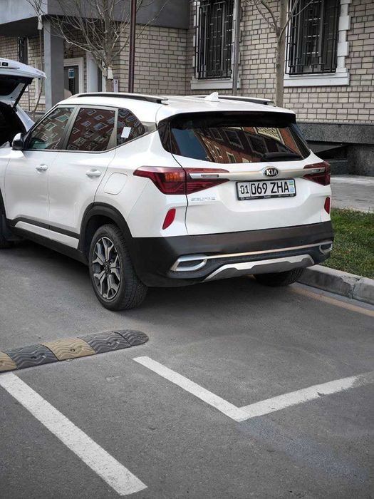 Продам KIA seltos 2021г