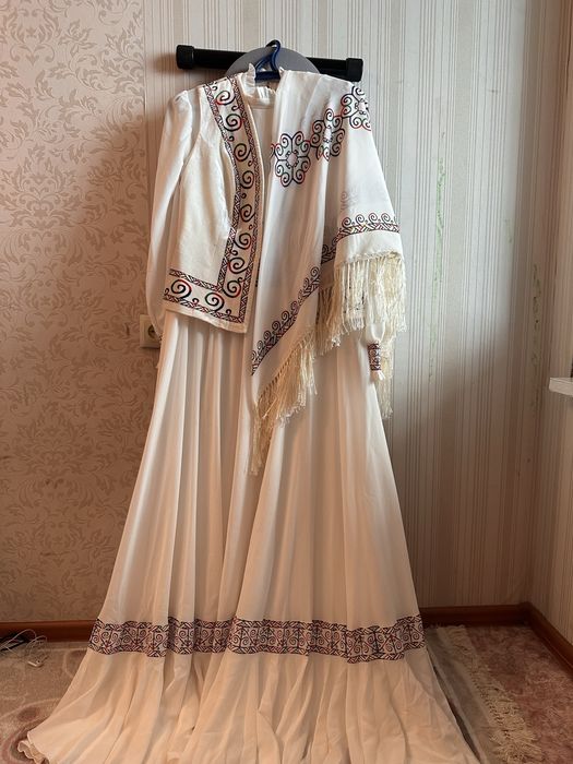 Казакша киым сатылады