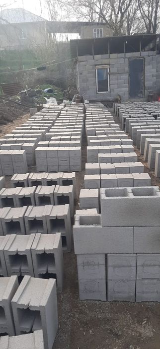 Сплитерные блоки, рванные и тумбы