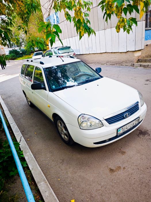 Продам Приору 2011 года