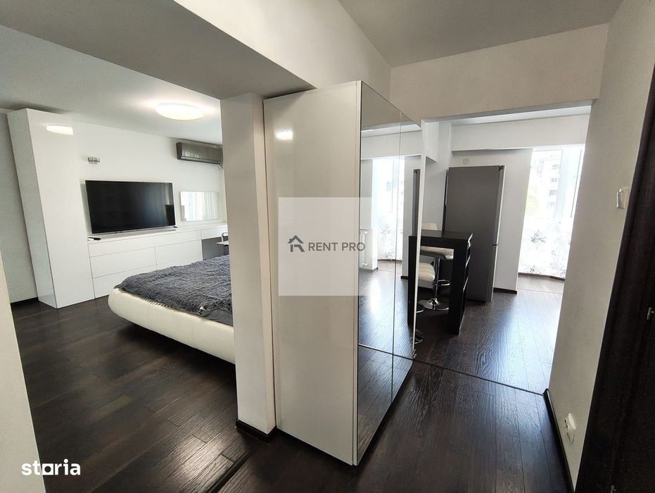 Apartment in București, Decebal, Centrul Civic - Vedere 4
