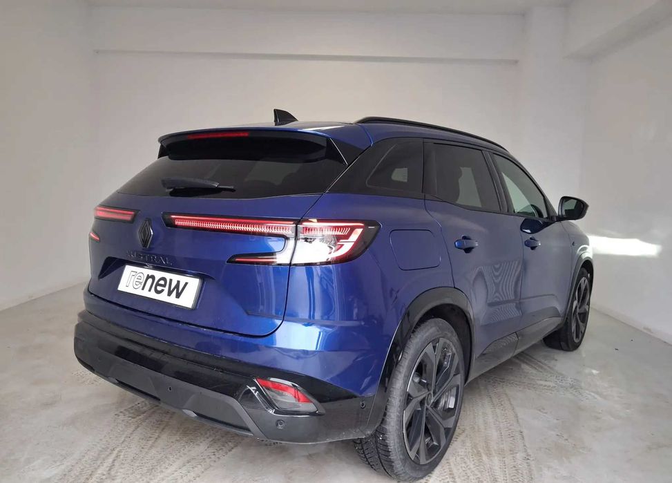 Dezmembrez Renault Austral 2023 1.2 TCE Automat Alpin