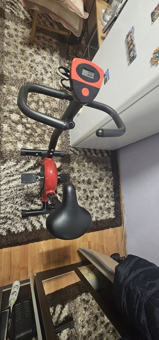 Bicicleta statica fitnes/medicală