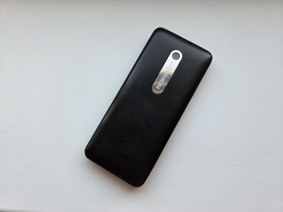 Nokia 301 - telefon simplu cu butoane