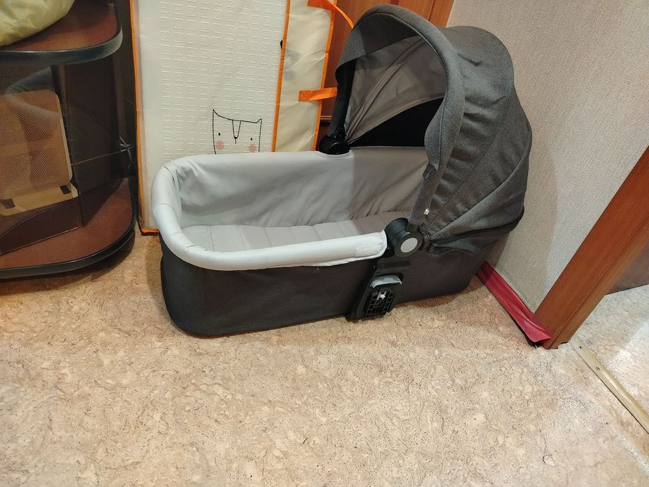 Продам коляску mstar