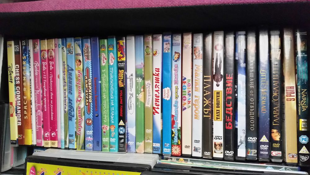 Видеокасети  и DVD анимации и други VHS