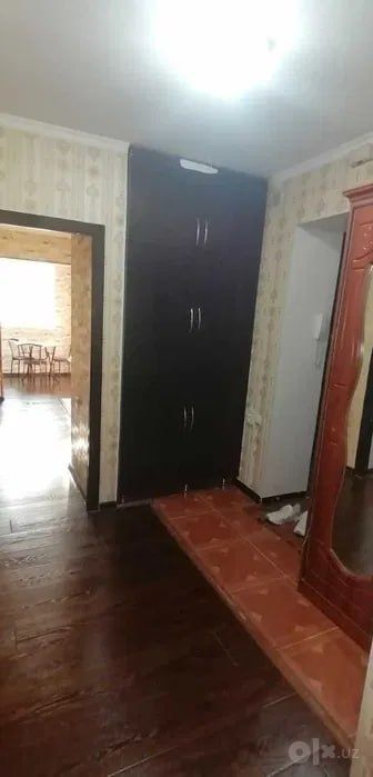 Квартира на Ц6-метро Минор 2/4/4 общ пл 60м/77 серия  с обстановкой