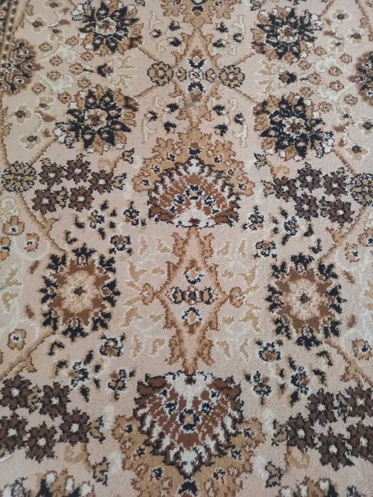 Продам ковры овальные