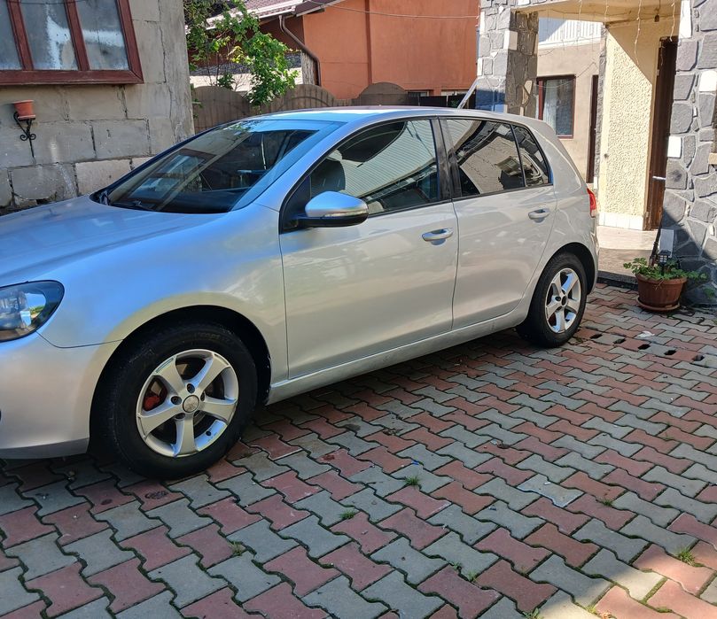 VOLKSWAGEN Golf 2010 — imagine 4