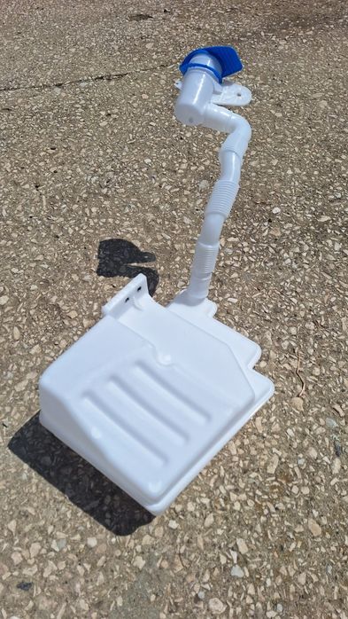 Резервоар течност чистачки VW, Audi, Seat