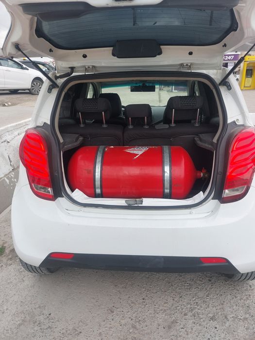 Сотилади Машина спарк