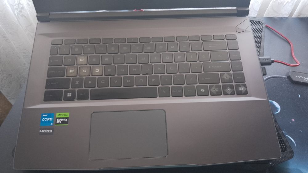 Laptop Msi 15 thin b12uc (inca  14 luni de garanție)